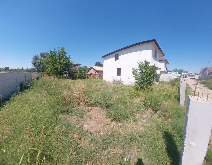 Casă cu 4 camere cu Teren 470 Mp în Vârteju