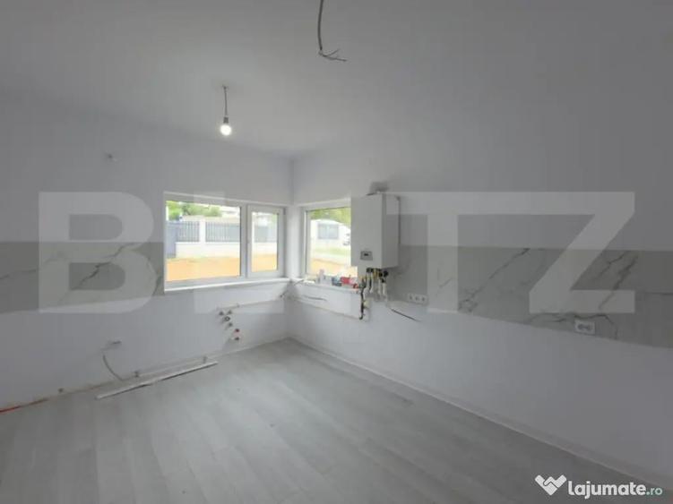 Casă cu 4 camere cu Teren 420 Mp în Central