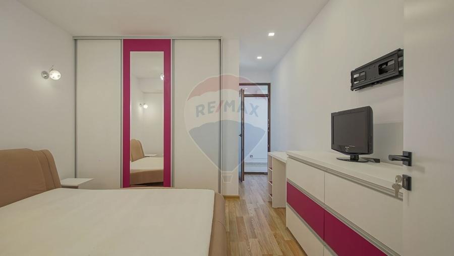 Apartament spatios de inchiriat - 3 camere Isaran - 5