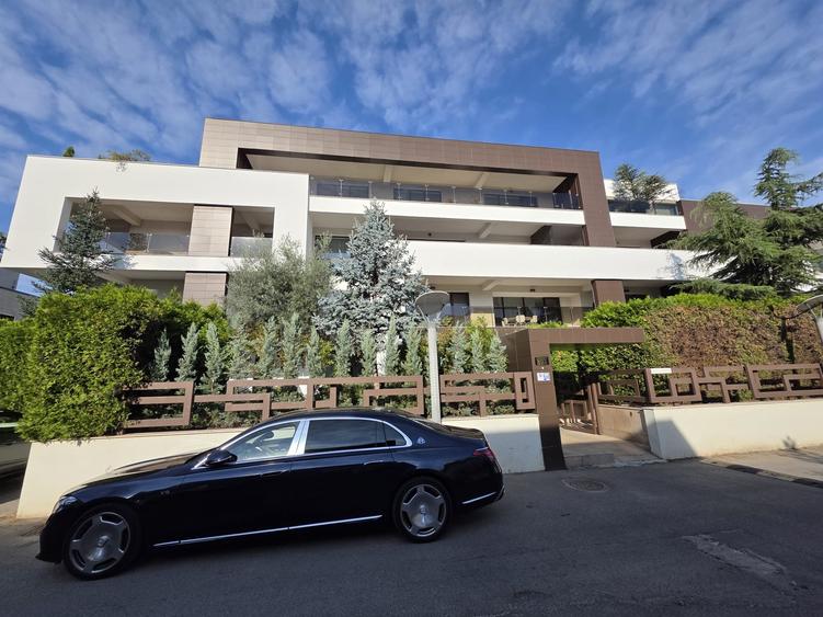 NOU! Inchiriere apartament generos3 camere/garaj/terasa 40mp  zona Iancu Nicolae - 1