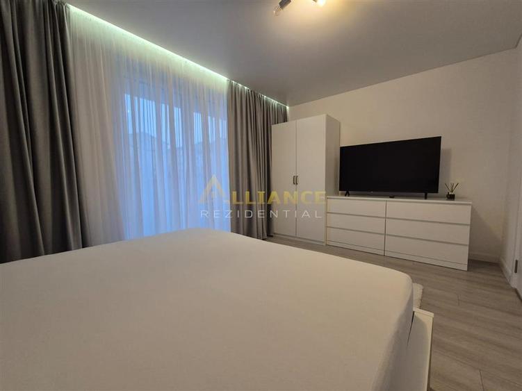 Aparatorii Patriei - Penthouse- 3 Camere -Mobilat - 6