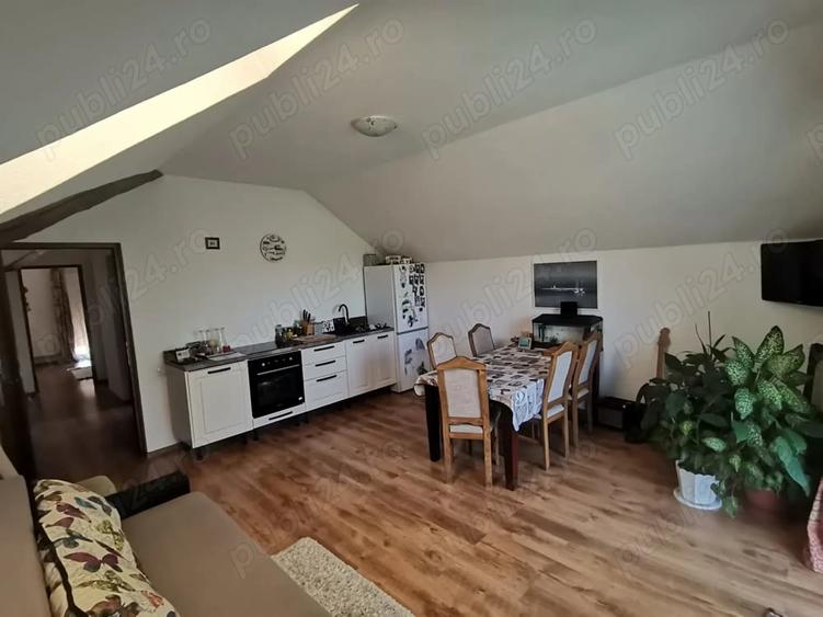 Casă cu 5 camere cu Teren 2272 Mp în Central