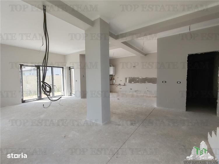 Casă cu 4 camere în Tunari