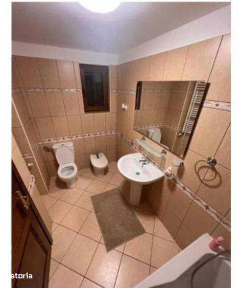 Inchiriez apartament 3 camere Sinaia ,Zona Ultracentrala - 2