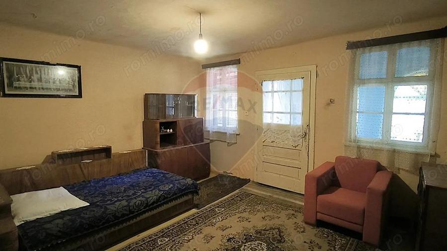 Casa la ?ara in Transilvania - sat sasesc Paucea, jud. Sibiu - 9