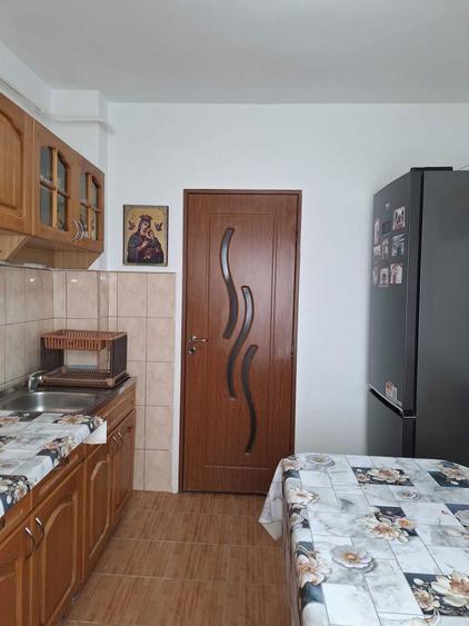 Apartament cu 3 camere Iasi zona Mircea cel Batran - 2