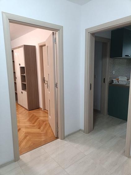 Apartament cu 2 camere decomandat în Crâng