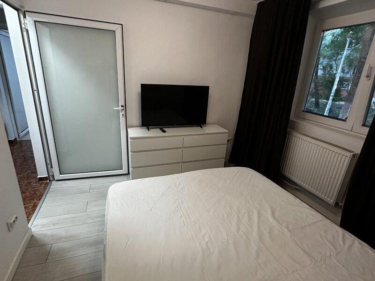 Apartament cu 2 camere decomandat, mobilat în Tei