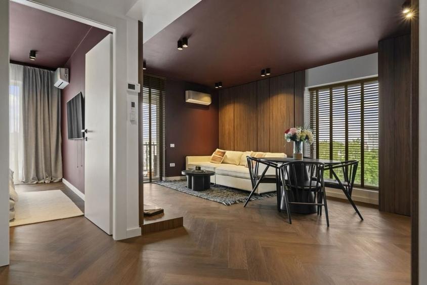 Apartament cu 3 camere decomandat în Odăile