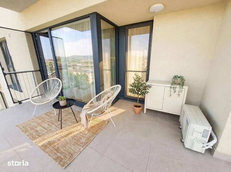 Apartament cu 2 camere decomandat în Podu Roș