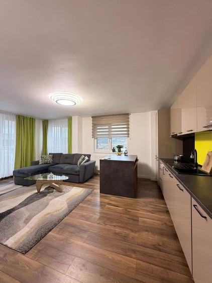 Apartament cu 2 camere decomandat în Central