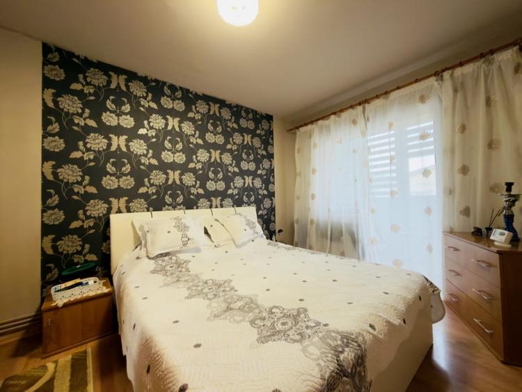 Apartament cu 3 camere semidecomandat, mobilat în Șagului