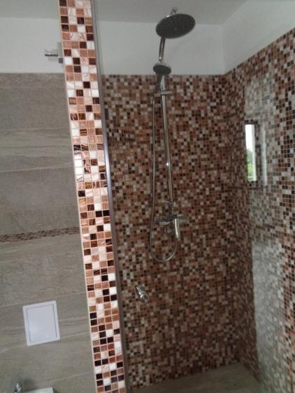 Apartament cu 4 camere decomandat în Gheorghe Doja