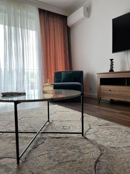 Apartament cu 2 camere semidecomandat, mobilat în Zorilor