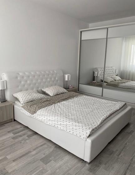Apartament cu 2 camere decomandat în Păcii