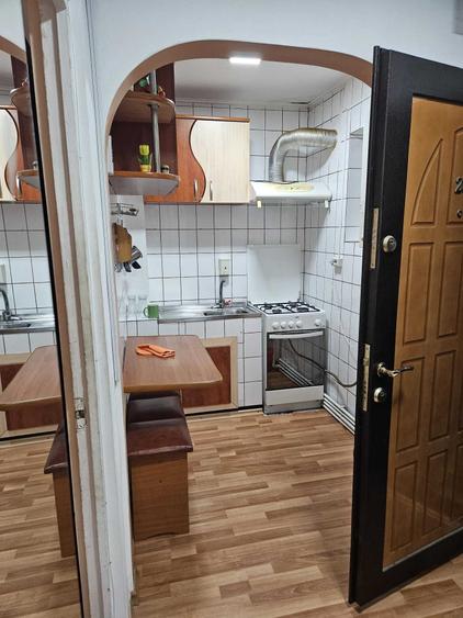 Apartament cu 2 camere decomandat în Radu Negru