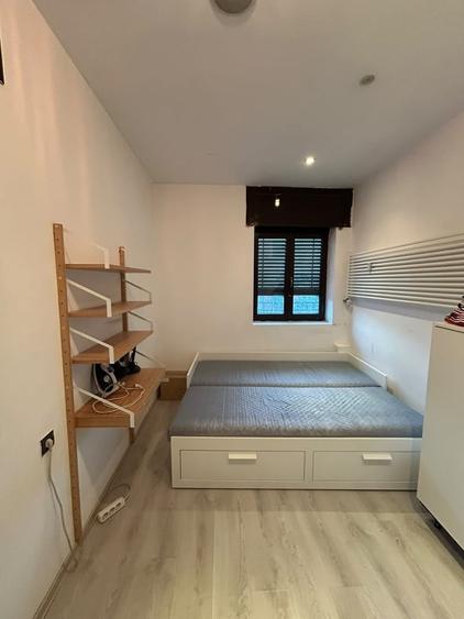 Apartament cu 3 camere semidecomandat în Dorobanți
