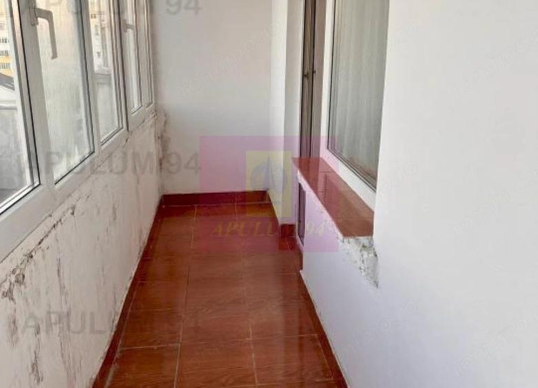 Apartament cu 3 camere decomandat în Sebastian