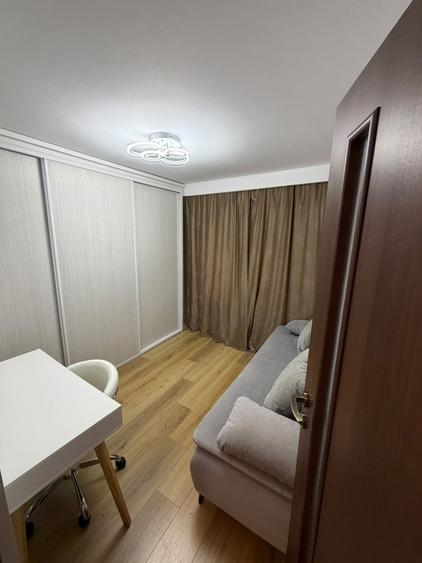 Apartament de vanzare - 4