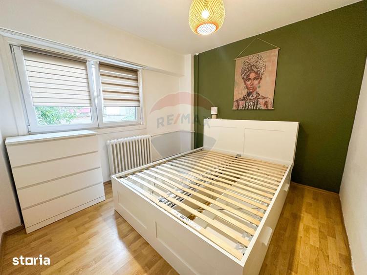 Apartament cu 3 camere semidecomandat în Eminescu