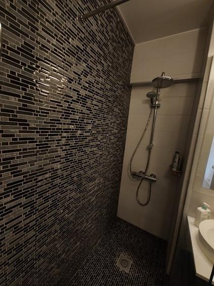 Apartament cu 3 camere decomandat în Ultracentral