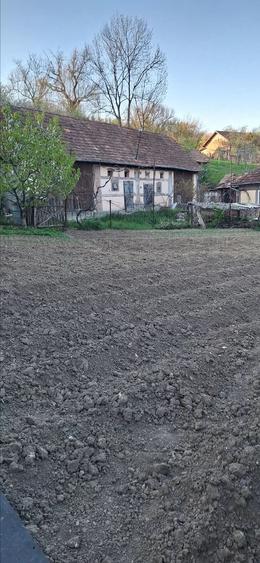 Casă cu Teren 21 Mp în Turbuța