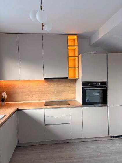 Duplex cu 3 camere cu Canalizare în Sânpetru
