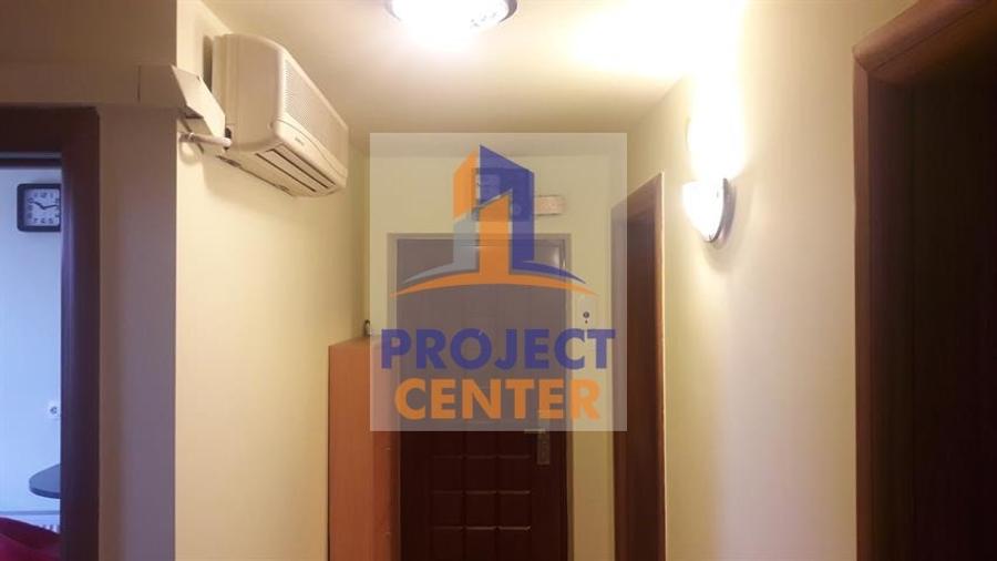 Apartament cu 3 camere decomandat, mobilat în Ultracentral