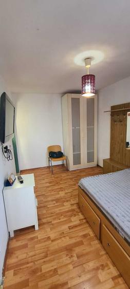 Particular inchiriez garsoniera zona Piata Alba Iulia - 275 euro - 6