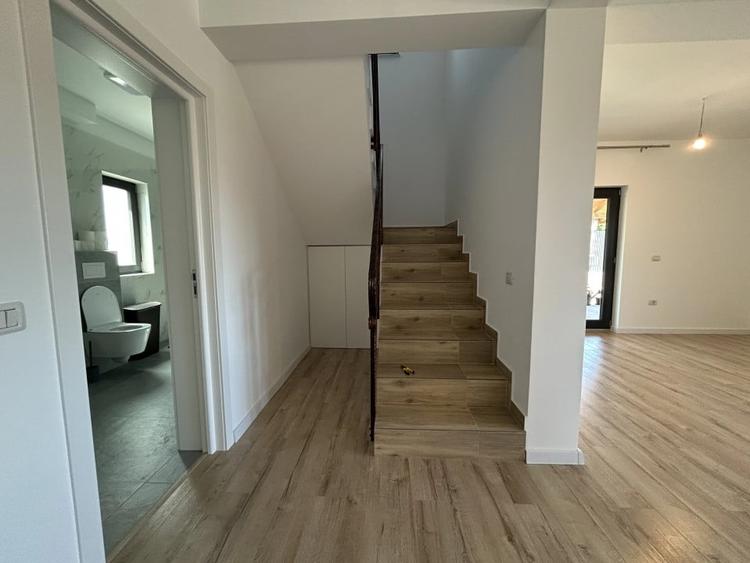 CASA CU 4 CAMERE + BECI SPATIOS , CAPAT CUG , TVA INCLUS IN PRET !!! - 8