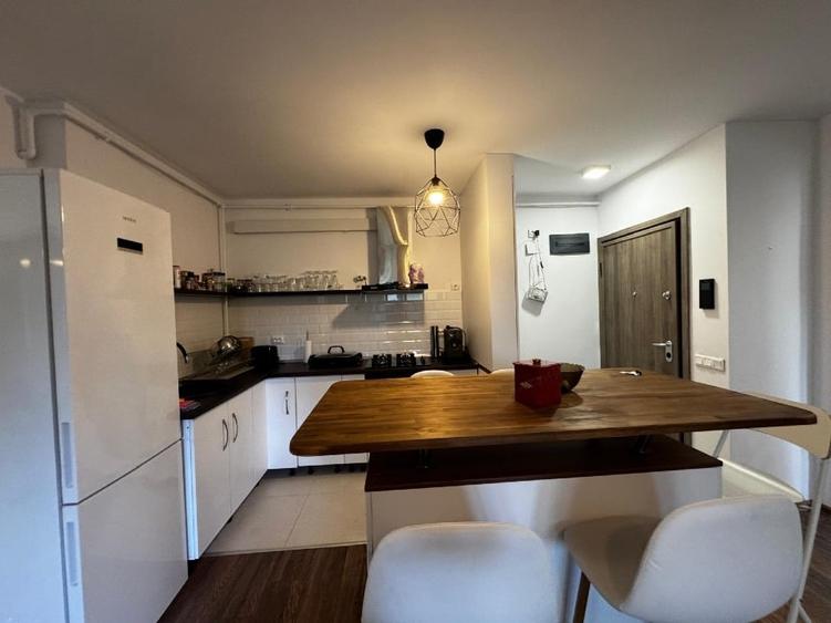 Apartament 3 camere. Direct Proprietar - 3