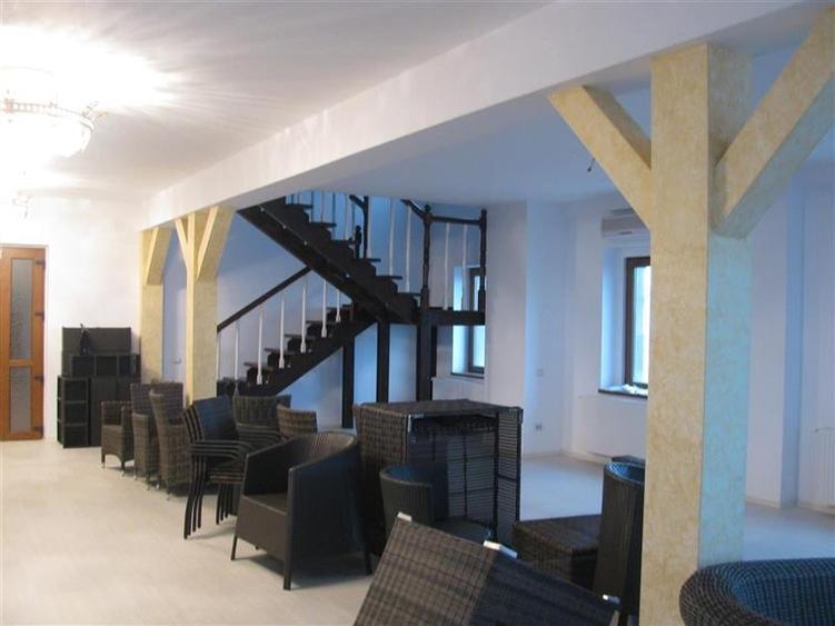 Vanzare imobil 5000 mp si teren 5000 mp - 7