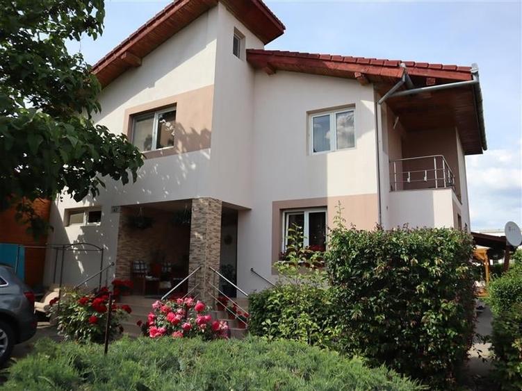 Vila/Casa cu teren generos langa Padurea Verde intrare Dumbravita - 1