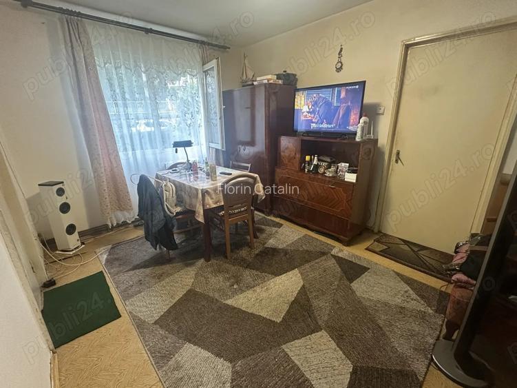 Vand apartament 3 camere parter Manastur Vand apartament 3 camere parter Manastur