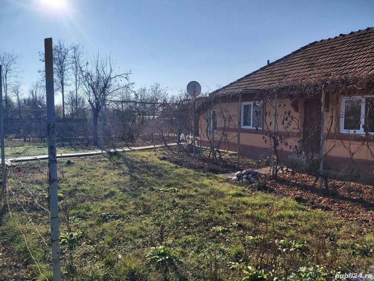 Teren plus casa de vanzare in Andrasesti Ialomita