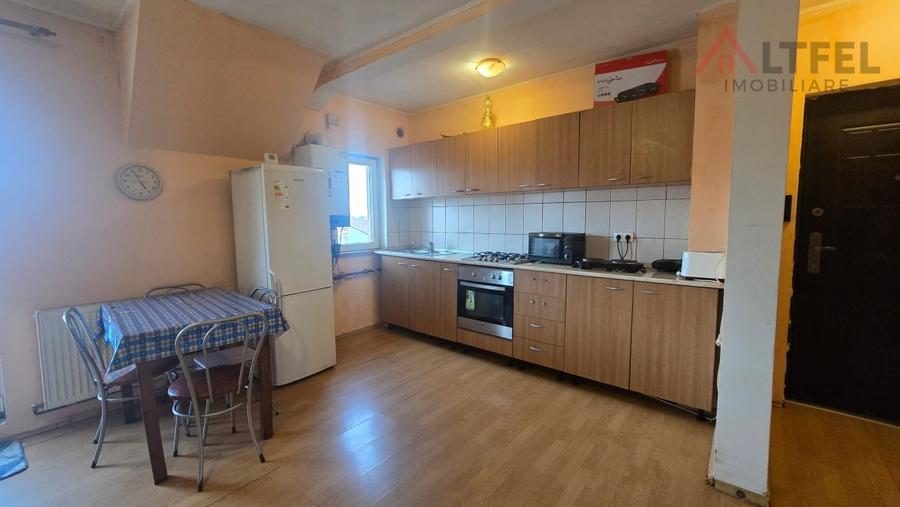 COMISION 0! Mansarda 43 mp utili cu balcon de vanzare in Vasile Aaron - 3