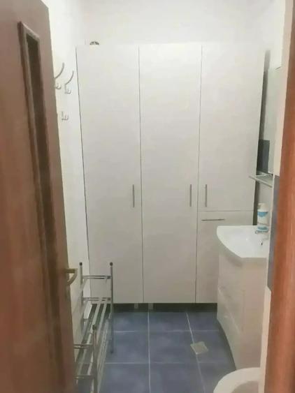 Ap.3 cam.Flore?ti,parc Poligon,63mp utili,2 dormit.,living+bucat.,2 bai,debara,balcon,parcare,et. 2 - 9