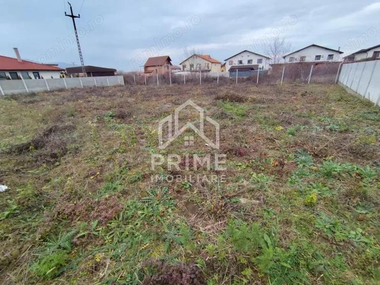 Teren Intravilan 650 mp| toate utilita?ile| zona Dealul Furcilor - 1