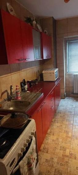 Apartament cu 4 camere, decomandat, etajul 2/6, zona Pacurari - 1