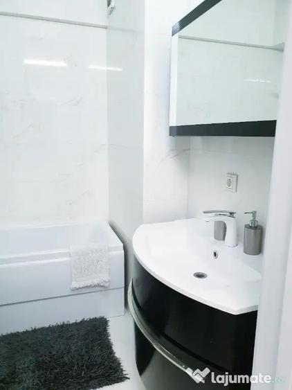 Garsoniera de inchiriat in zona Vacare?ti - 2