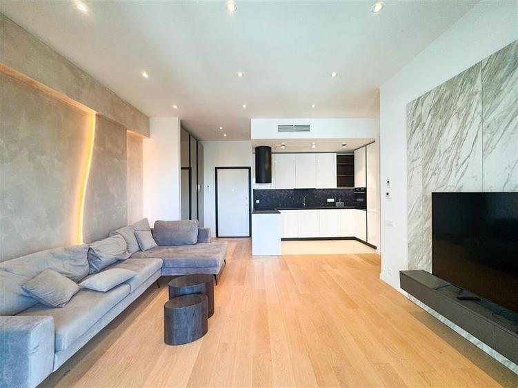 Apartament cu 3 camere decomandat, mobilat în Floreasca
