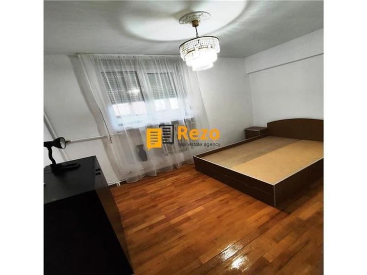 VICTORIEI, MIHALACHE, BANU MANTA, 120 MP CU TERASA, MOBILAT UTILAT, BLOC 1978 - 6