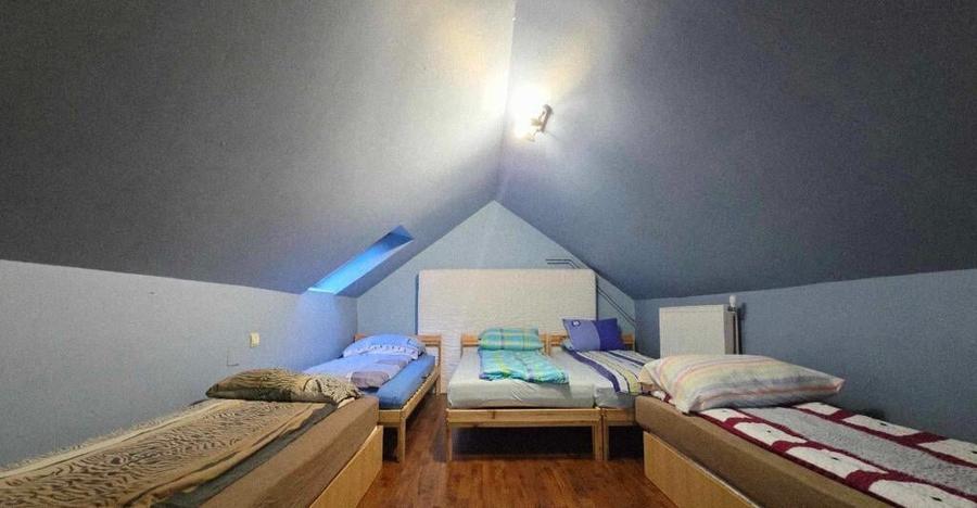 Casa/Pensiune,doua imobile intr-unul singur de vanzare, Valea Bratcu - 11