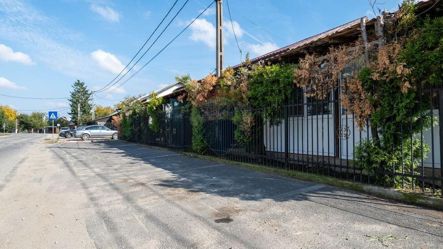 Vânzare imobil cu funcțiune mixtă casa si restaurant - Ungureni - DB - 2