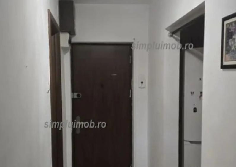 Metrou Titan decomandat spatios 2 camere - 4