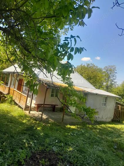 Vand casa in sat Hu?i ,com.Preute?ti,jud.Suceava