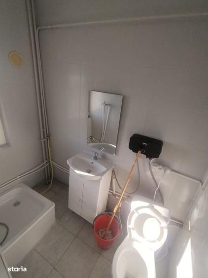 Garsoniera piata Nicolina, baie proprie,etaj 3 - 1