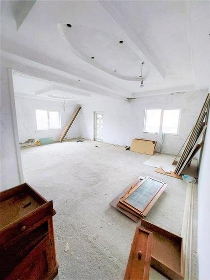 Vila P + 1 si  teren atat ptr.bussines cat si ptr locuit Onesti - 10