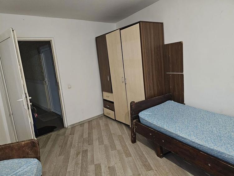 Inchiriez garsoniera - 1