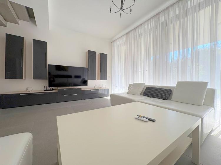 Casa de inchiriat in zona Lipovei - moderna si spatioasa - 1